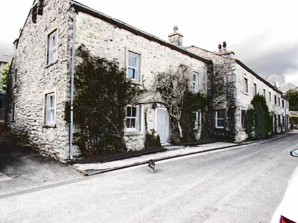5 Star Cottage On The Green With Log Burner - Dog Friendly Austwick Bagian luar foto