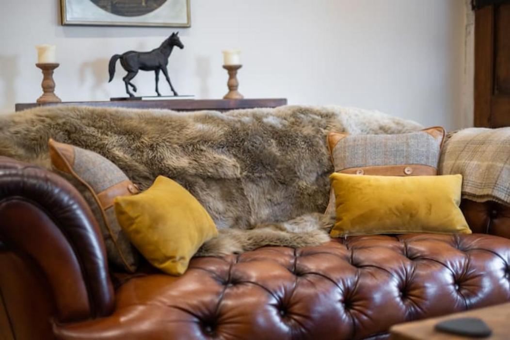 5 Star Cottage On The Green With Log Burner - Dog Friendly Austwick Bagian luar foto