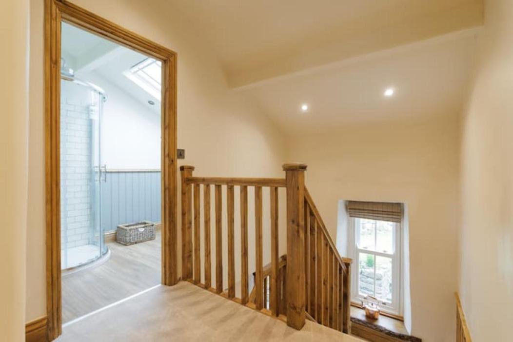 5 Star Cottage On The Green With Log Burner - Dog Friendly Austwick Bagian luar foto