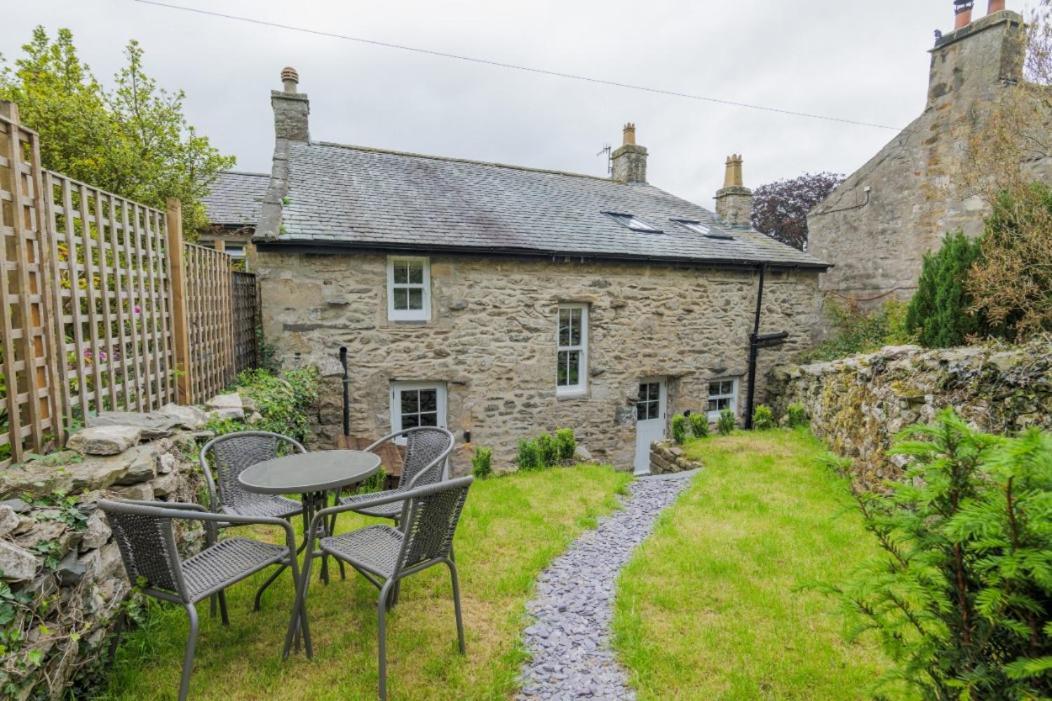5 Star Cottage On The Green With Log Burner - Dog Friendly Austwick Bagian luar foto