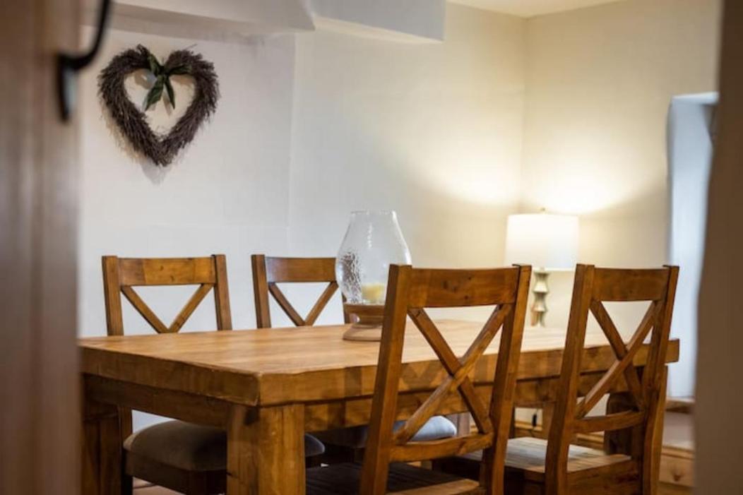 5 Star Cottage On The Green With Log Burner - Dog Friendly Austwick Bagian luar foto
