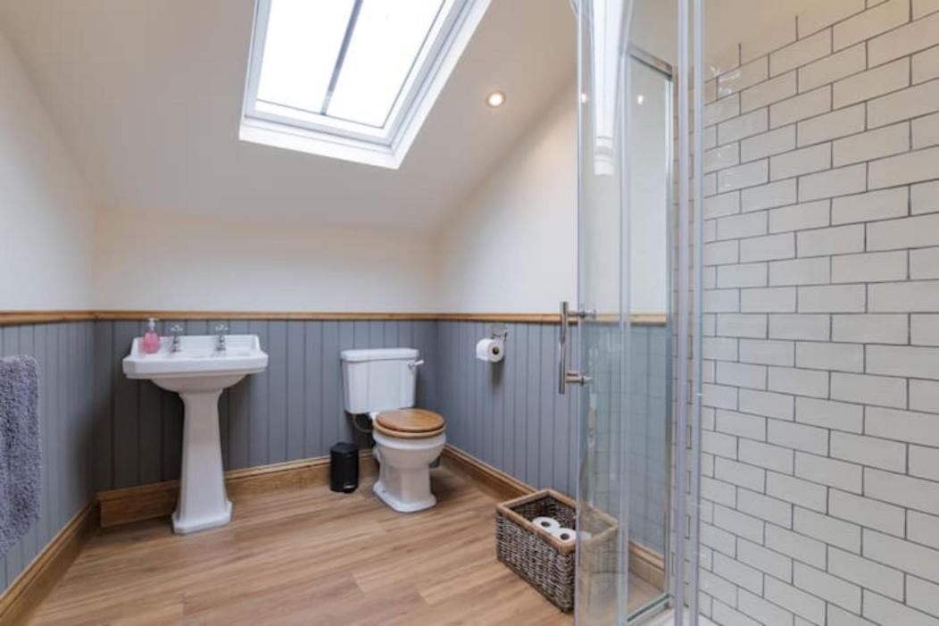 5 Star Cottage On The Green With Log Burner - Dog Friendly Austwick Bagian luar foto