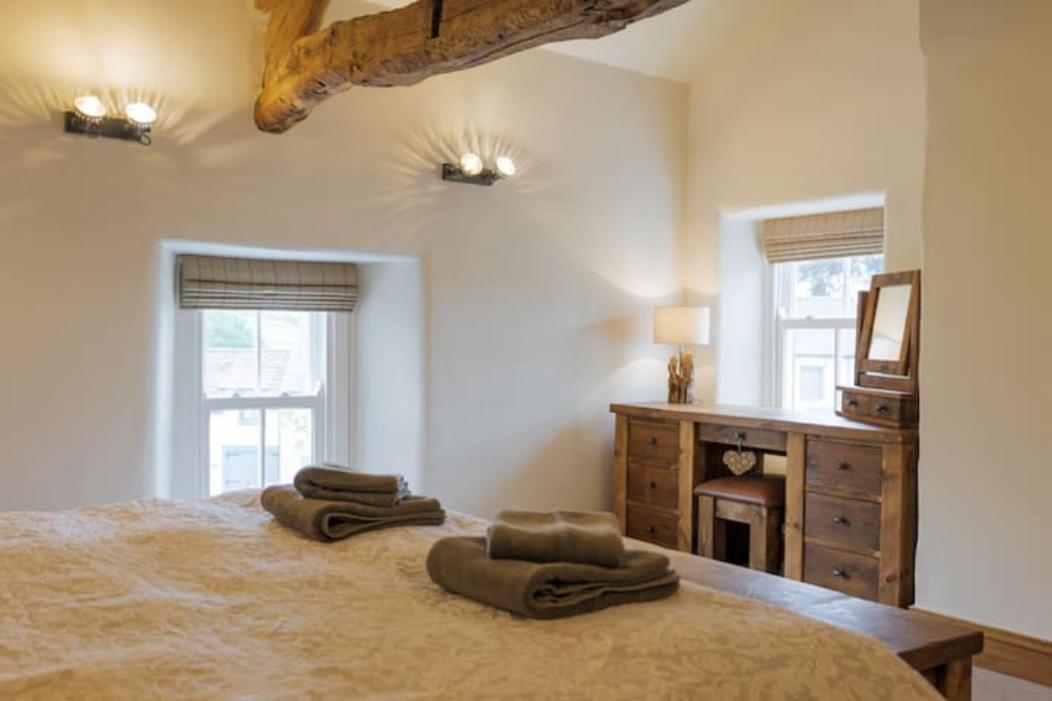 5 Star Cottage On The Green With Log Burner - Dog Friendly Austwick Bagian luar foto